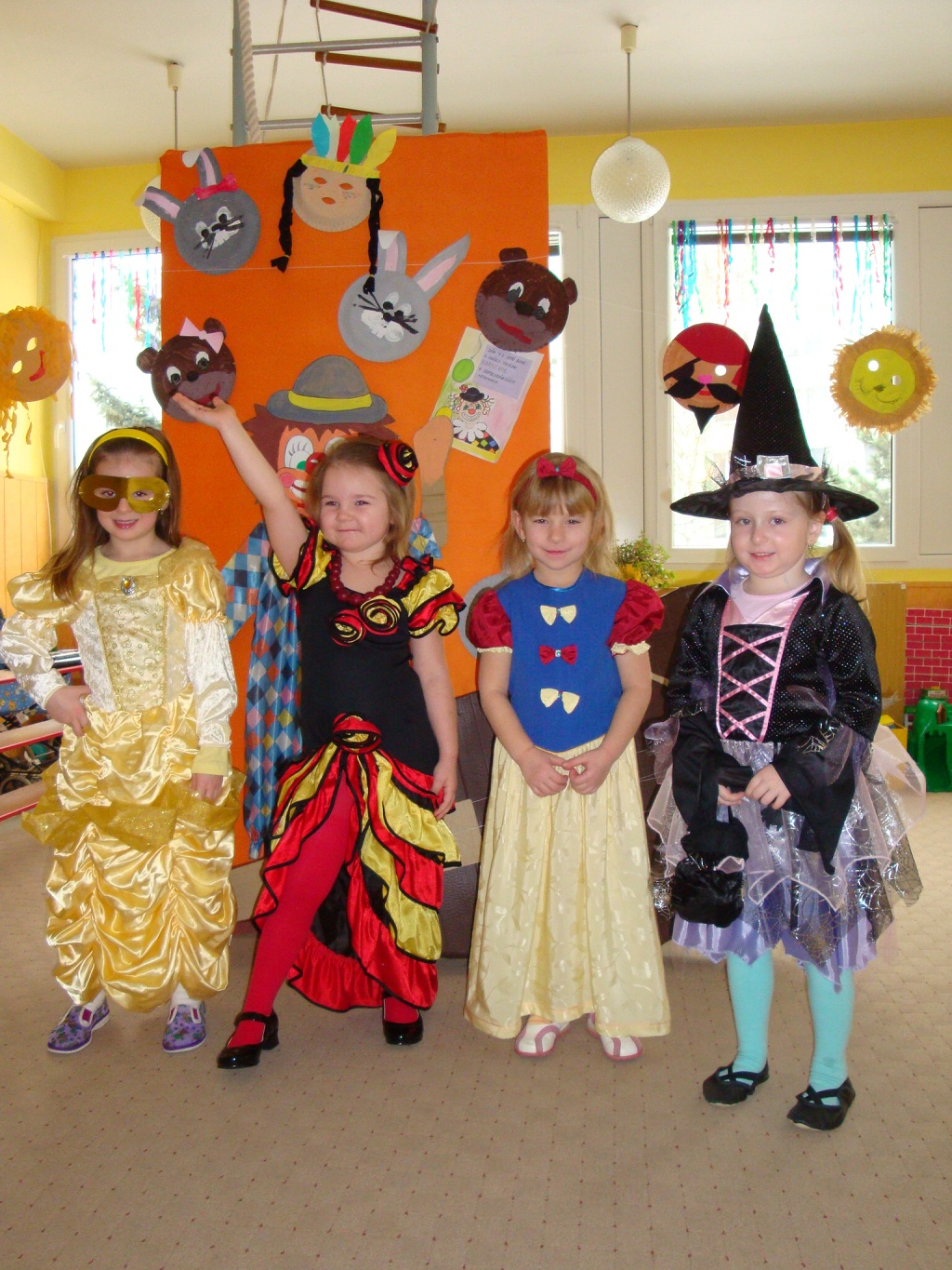 Fotogaléria Karneval (18) Karneval